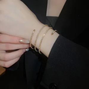Fashionable luxury bracelet-Beautiful C